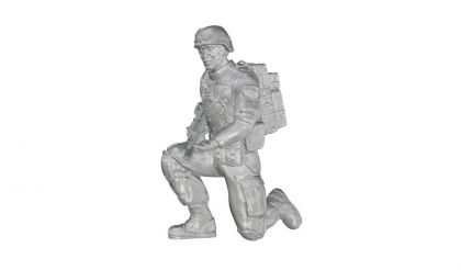 Kneeling Soldier (on left knee), US Army Infantry Squad 2nd Division for M1126 Stryker (part 2) 1/35