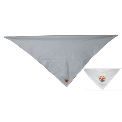 Šátek šedý, výšivka Lesní škola