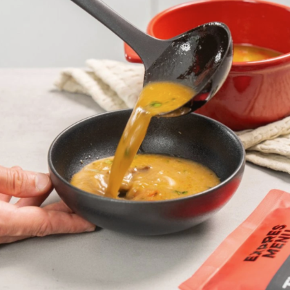 Expres menu Thom Kha Gai - Kokosová polévka s kuřecím masem 2 PORCE