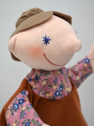 Maňásek pro nejmenší Babička