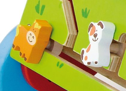 VIGA, Dřevěné chodítko s herními prvky