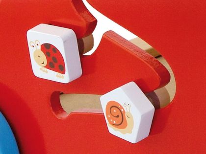 VIGA, Dřevěné chodítko s herními prvky