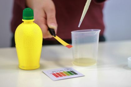 BUKI Chemická laboratoř 200 pokusů