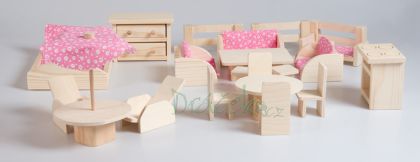 Dřevěný nábytek pro panenky - sada 22 ks
