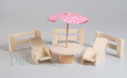 Dřevěný nábytek pro panenky - sada 22 ks
