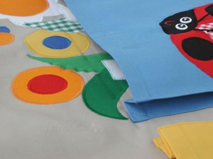 Kapsář za postel Vlak Zajíc béžový 150cm