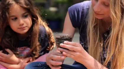 Plan Toys, Bláznivá vědecká laboratoř - Mladý trosečník