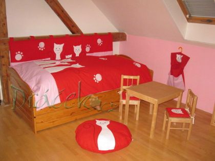 Kapsář za postel Kočička 200 cm