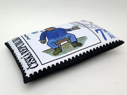 Polštář 30x18cm, Švejk, známka