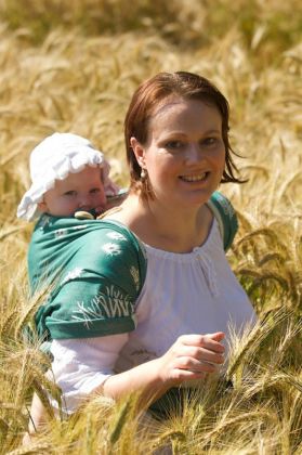 Šátek na nošení miminek a dětí ŠaNaMi - Kaštany 5m + DVD s návody zdarma