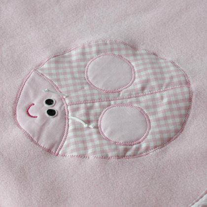 Fleece deka s aplikací beruška