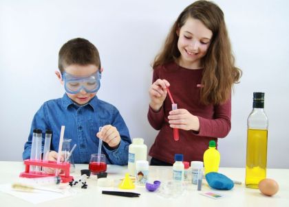 BUKI Chemická laboratoř 150 pokusů