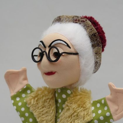 Grossmutti, maňásek