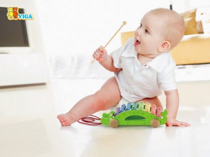VIGA, Dřevěný tahací xylofon - krokodýl