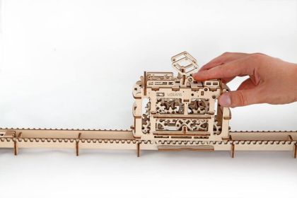 Ugears 3D dřevěné mechanické puzzle Kaninová lanovka s tratí