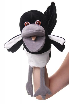 Noe, Maňásek Straka Maggie