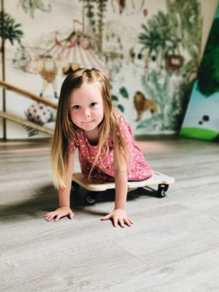 Small Foot, Prkno na kolečkách Adventure