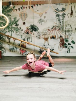 Small Foot, Prkno na kolečkách Adventure