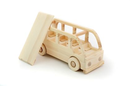 Dřevěný autobus Hugo