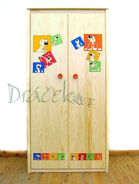 Dětská šatní skříň