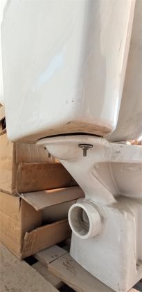 Záchodová mísa se splachovadlem  KASTEN ZBYTKY - BAZAR