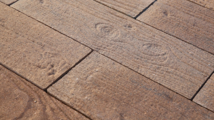 CSB LIGNEO 6 Ořech reliéf skladba (paleta 10,6029 m² /vrstva 1,1781 m²)