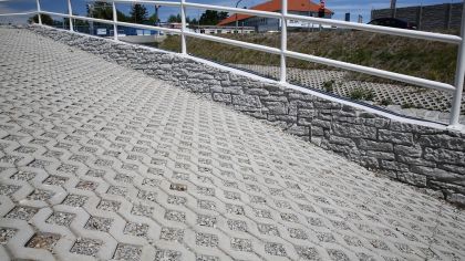 CSB VEGETAČNÍ TVÁRNICE velká 60 x 40 x 10 cm Šedá (paleta 36 ks)