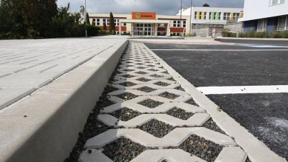 CSB VEGETAČNÍ TVÁRNICE velká 60 x 40 x 10 cm Šedá (paleta 36 ks)