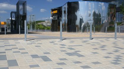 CSB QUADRO 6 Černá standard neskladba (paleta 11,52 m² / vrstva 0,96 m²)