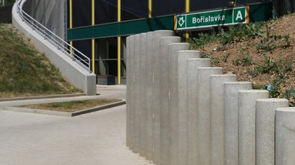 CSB PALISÁDA YVETTE 17,5 x 20 x 80 cm, Šedá (paleta 25 ks)