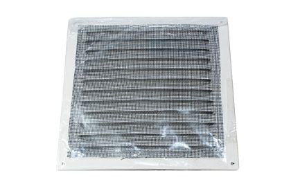 Mřížka ventilační kovová pozinkovaná bílá se síťkou 200 x 200 mm