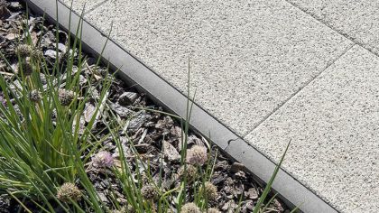 CSB OBRUBNÍK ZAHRADNÍ R30 5 x 30 x 100 cm Šedý (paleta 32 ks)