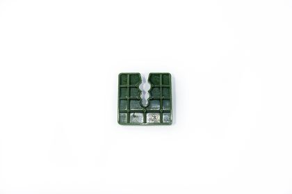 Vymezovací podložka pod soklové profily 4 mm (bal.50/600 ks)