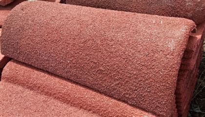 Hřebenáč pro MONTERO rubínově červená BRAMAC - VÝPRODEJ