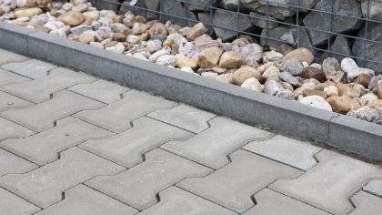 CSB OBRUBNÍK ZAHRADNÍ R20 5 x 20 x 100 cm Černý (paleta 60 ks)