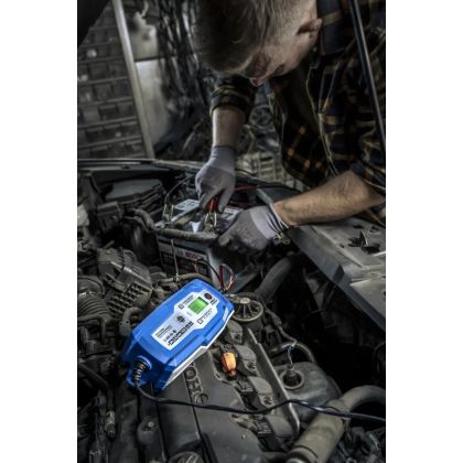 Mikroprocesorový usměrňovač 10A, 6V/12V, 3-200Ah, LCD LFP