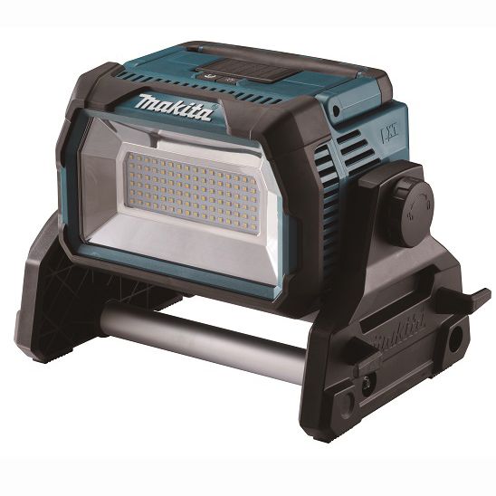 Aku svítilna MAKITA DML809