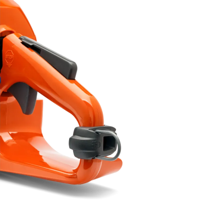 Očko závěsné HUSQVARNA na zadní rukojeť pily