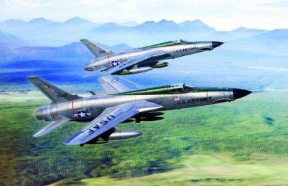 TR1617 F-105D