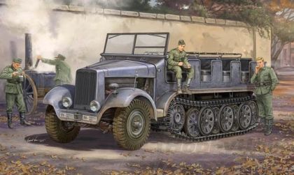 TR5530 German SdKfz 6 Halbkettenzugmaschine