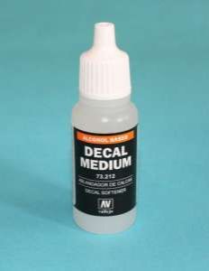 VAL73212 Vallejo 73212 Decal Medium 17ml