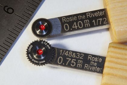 PDRIVET01D Rosie the riveter 0,40mm (1/72) dvojité nýtovadlo 0.4