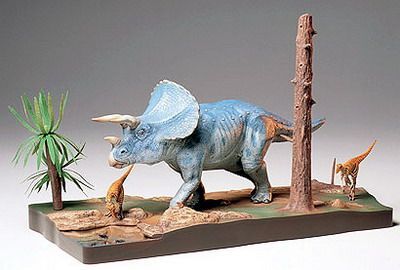 TA60104 Triceratops Diorama