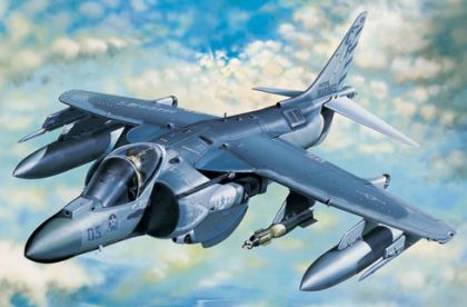 TR2286 AV 8B Plus Harrier II