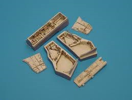 AIR4123  F-4 PHANTOM II wheel bay