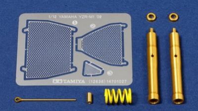 TA12636 Yamaha YZR-M1 ´09 Front Work