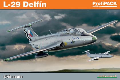EDU8099 L-29 Delfín