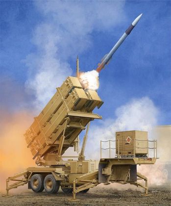 TR1040 M901 mit MIM-104F PatriotSAM System