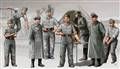 TR0409  German Artillery Crew (Moerser KARL) 8 Fig.