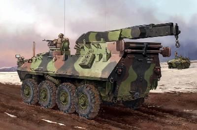 TR0370 USMC LAV-R Light Armored Vehicle Recovery